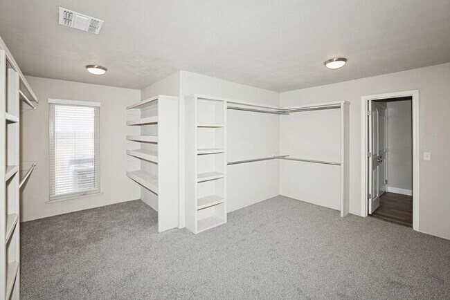 Building Photo - 15101 Helium Rd