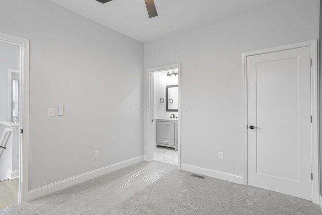 Building Photo - 961 Heyl Ave