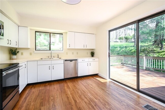 Building Photo - 436 Heritage Hls