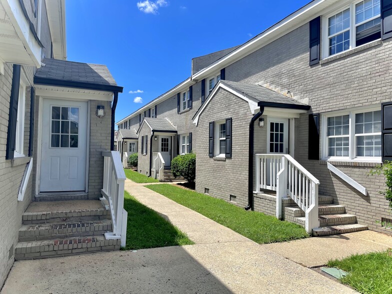 Building Photo - Fenner Gardens Apartments