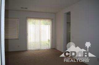 Building Photo - 41098 Dover Ct