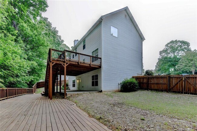 Building Photo - 2172 Woodbriar Dr