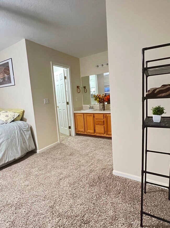 Building Photo - 1511 Legend Trail Dr