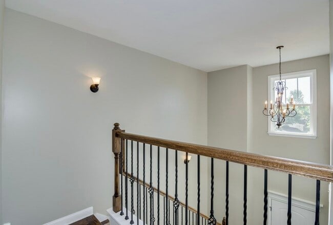 Building Photo - 5464 Everlook Cir