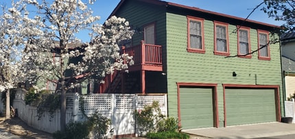 Building Photo - 1105 Promenade St