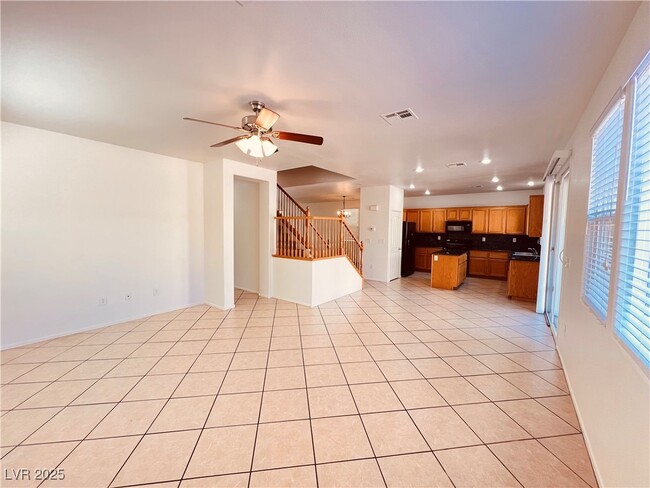 Building Photo - 5628 Granville Lake St