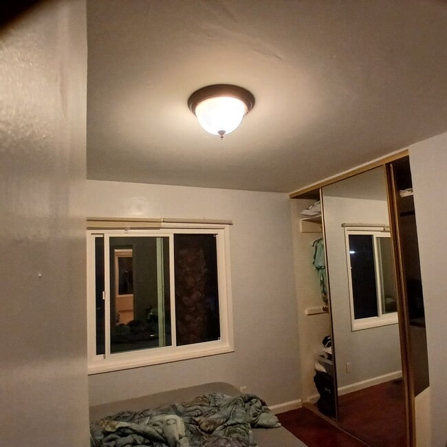 Building Photo - SDSU Area Home for Rent 5 bed 2 bath