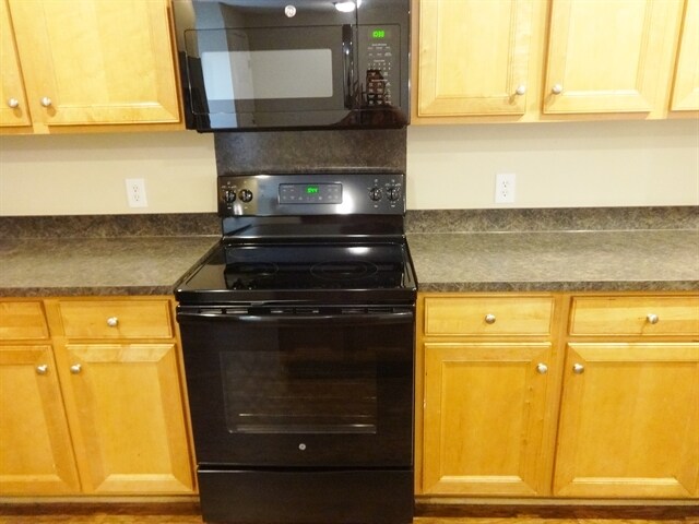 Building Photo - 1073 Briar Rose Ln
