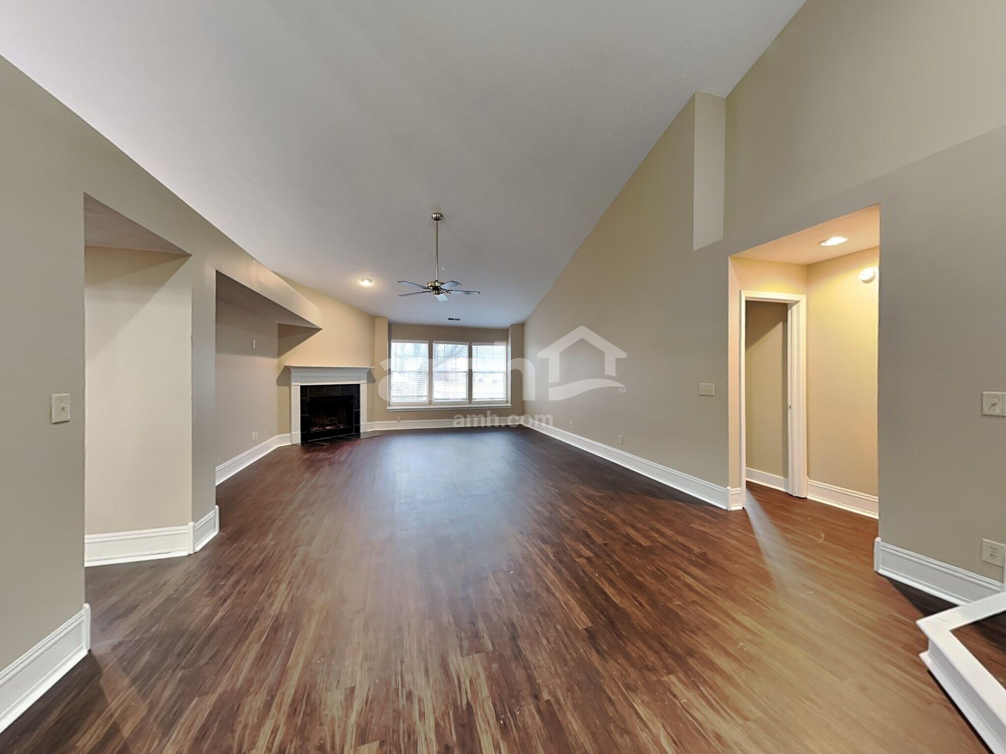 Building Photo - 7818 Bent Willow Dr