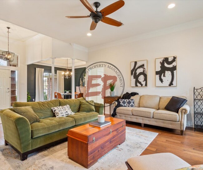 Building Photo - 122 Greentree Dr