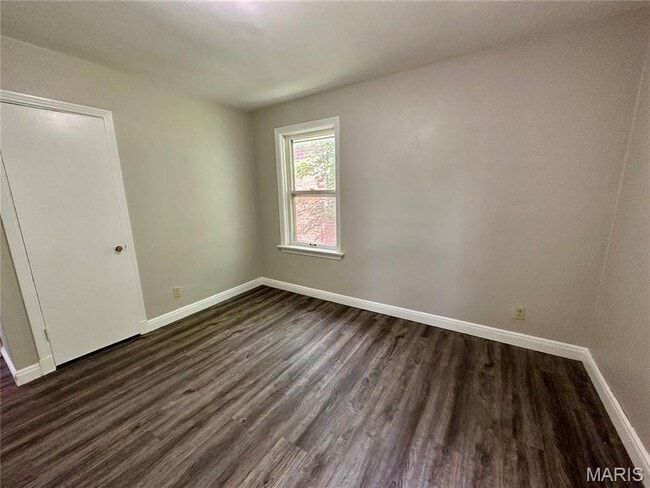 Building Photo - 1422 Tamerton Ave