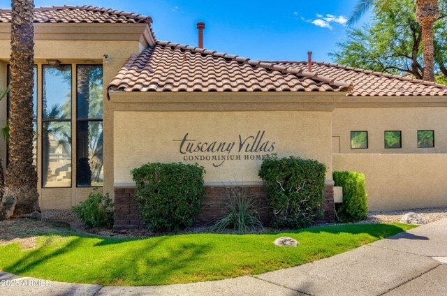 Building Photo - 4925 E Desert Cove Ave