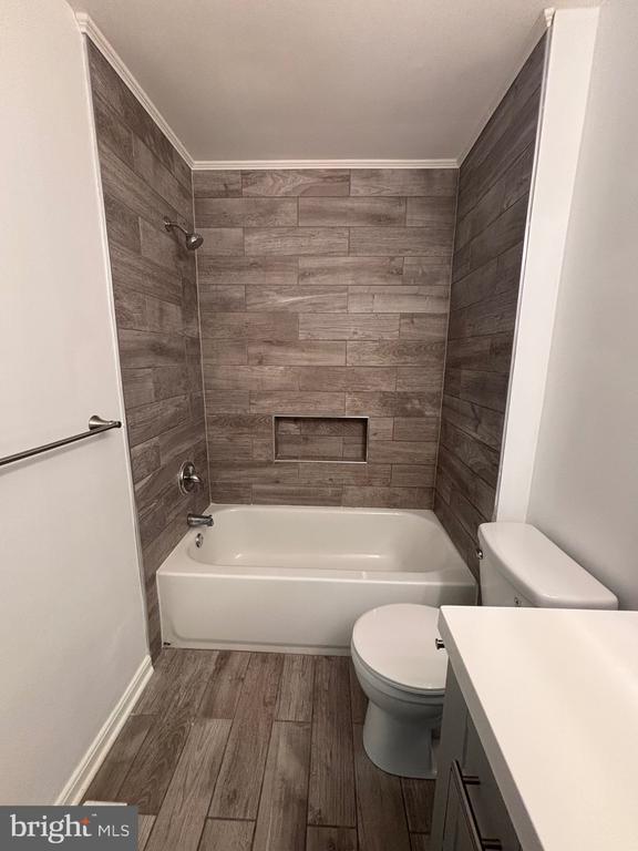 Building Photo - 863 English Chestnut Dr