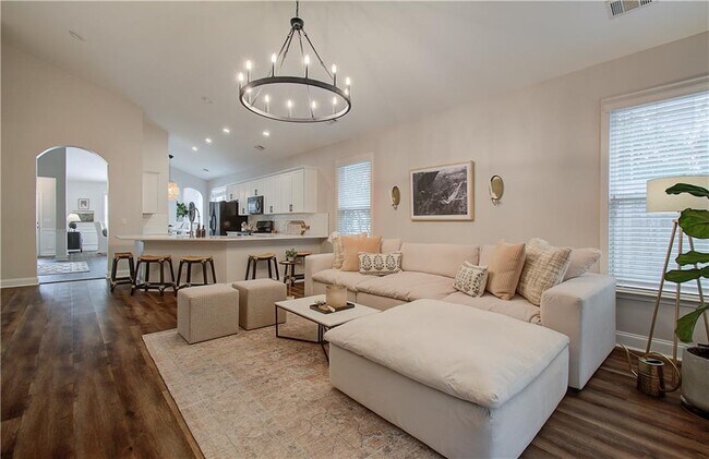 Building Photo - 3822 Carriage House Dr