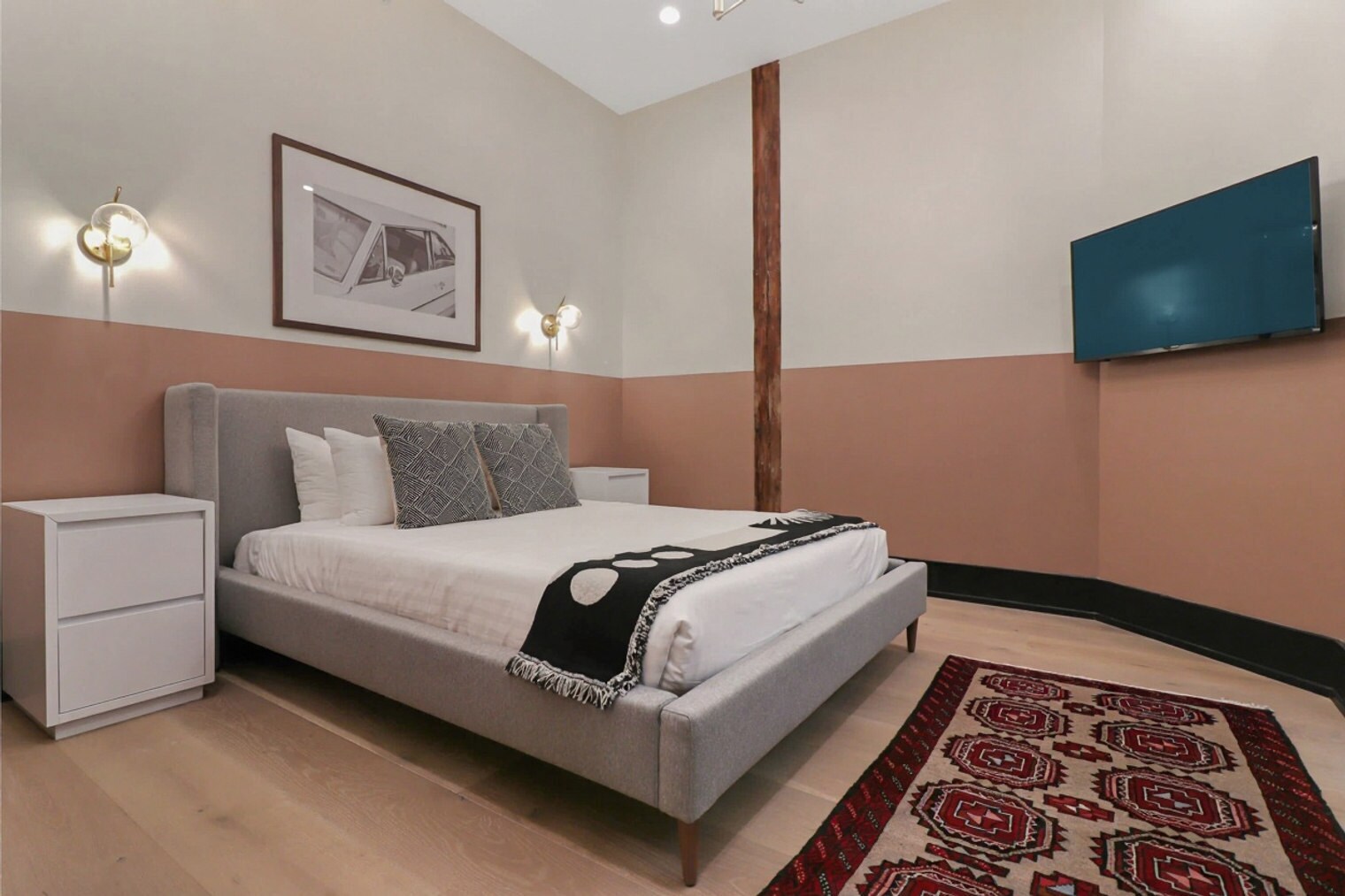 Building Photo - 1148 S Peters St