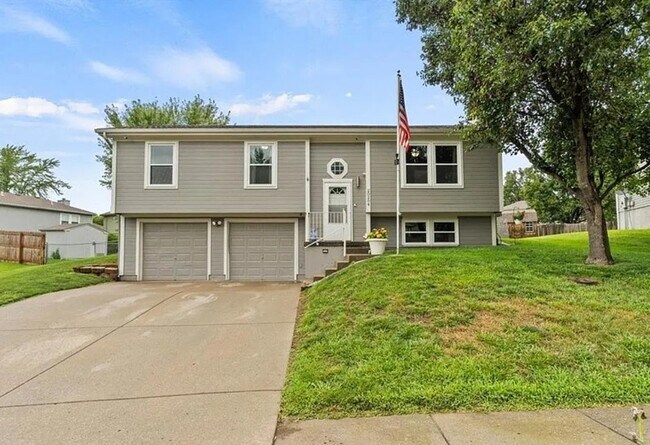 Primary Photo - 20204 E 16 St N