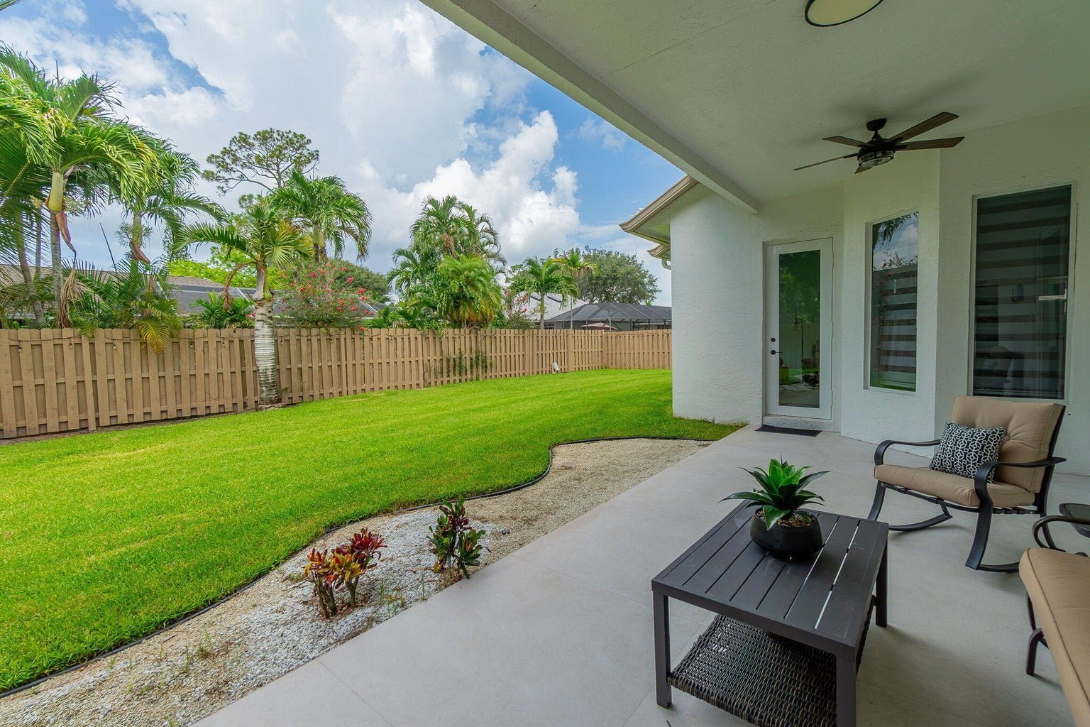 Building Photo - 13590 Jonquil Pl