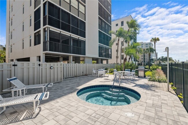 Building Photo - 9415 Gulf Shore Dr