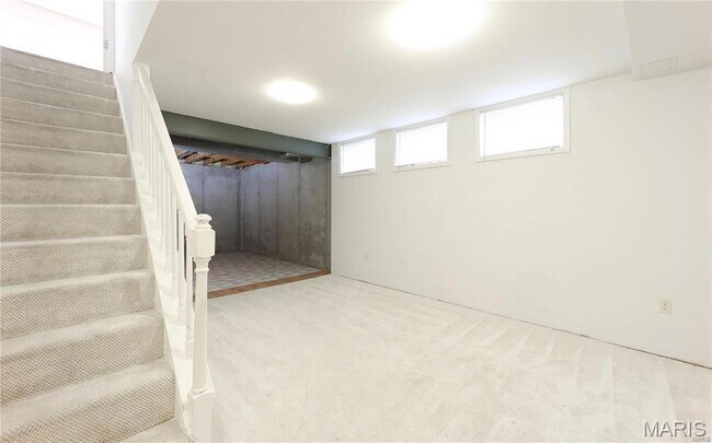 Building Photo - 226 Cheval Square Dr