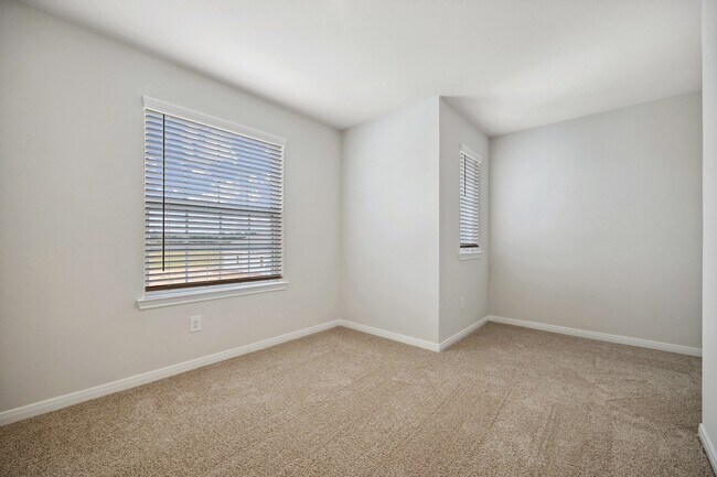 Building Photo - 10343 Red Cardinal Dr
