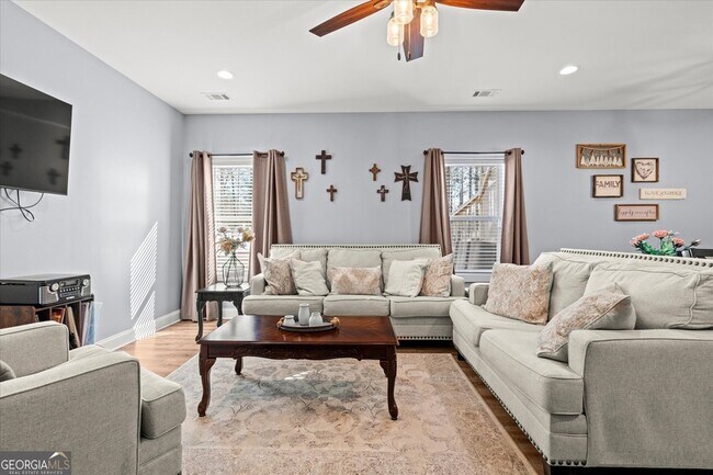 Building Photo - 141 Worthington Ln