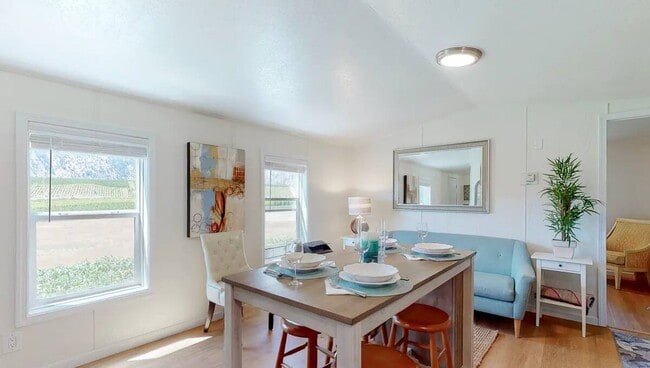 Building Photo - 2365 Washington St