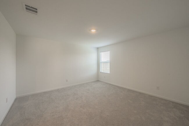 Building Photo - Brand new 3 bedroom 2 bath home Lennar home