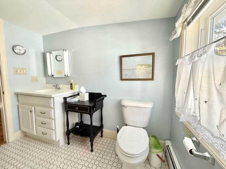 Building Photo - 5 Franklin St