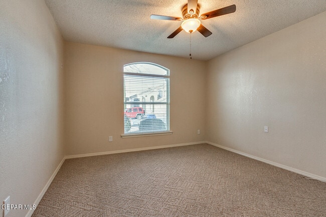 Building Photo - 12344 Tierra Limpia Dr