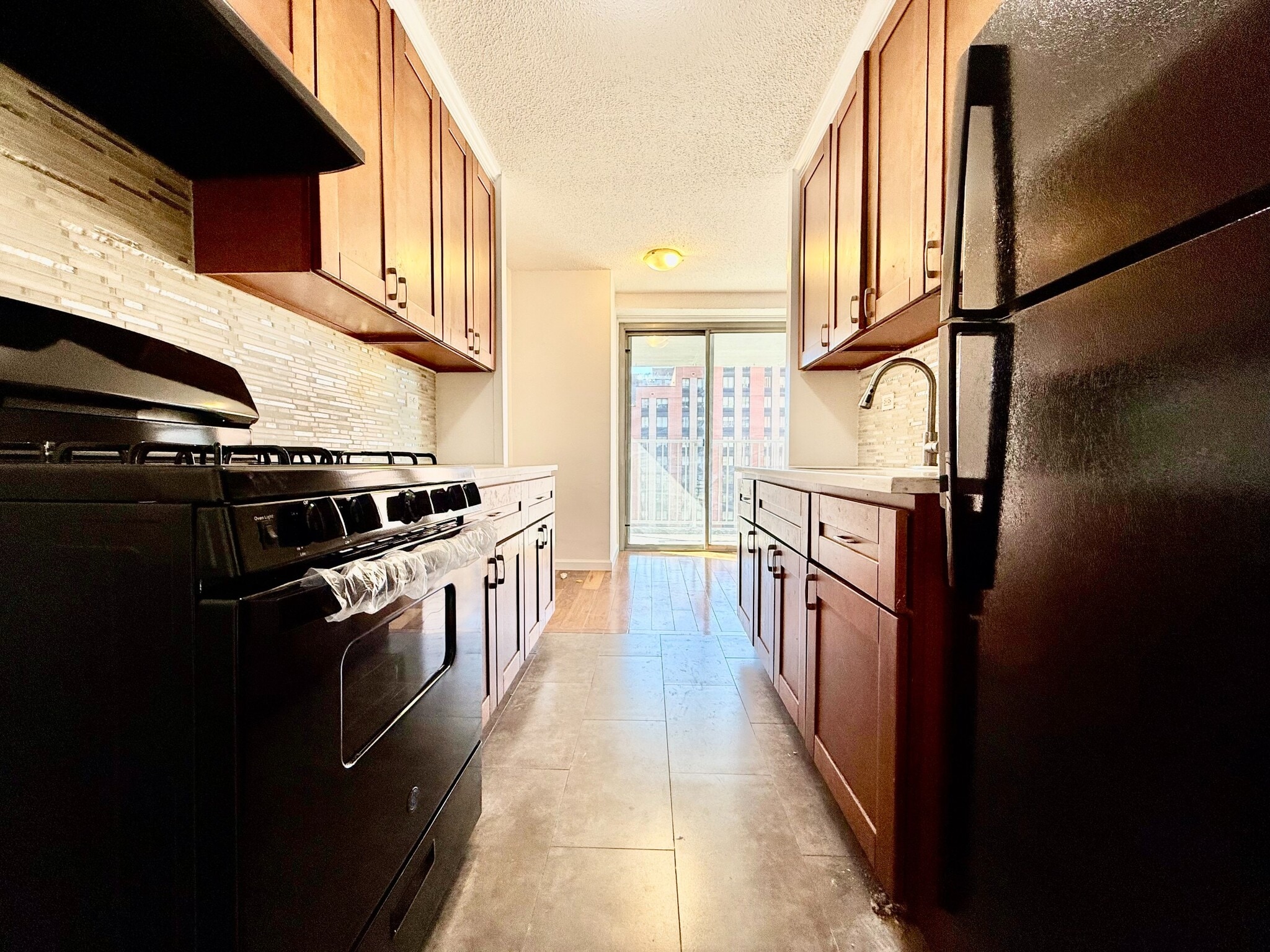 Building Photo - 875 Boynton Ave