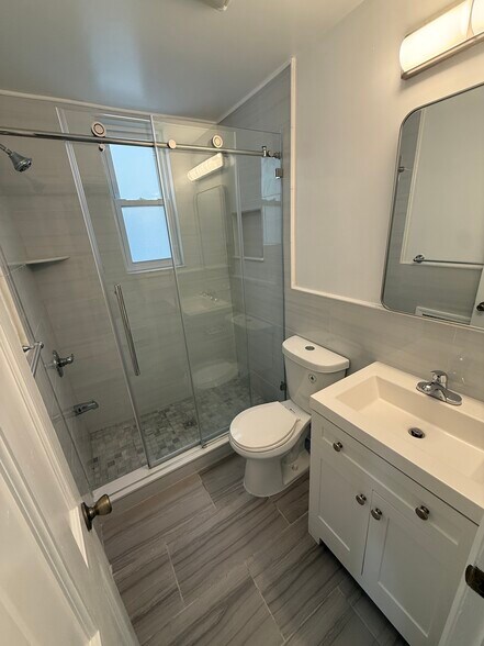 Building Photo - 1115 11th St