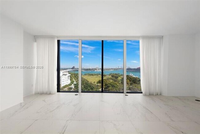 Building Photo - 1000 Biscayne Blvd