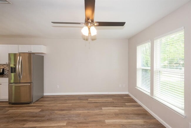 Building Photo - 6026 Bluebell Cir