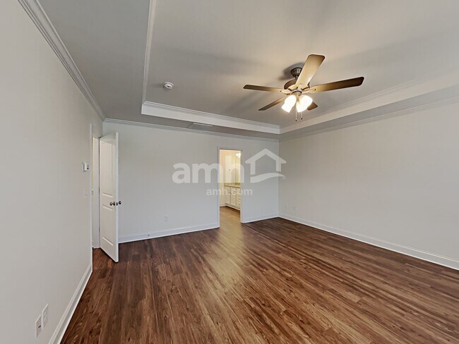 Building Photo - 2409 Garrett Prk Dr