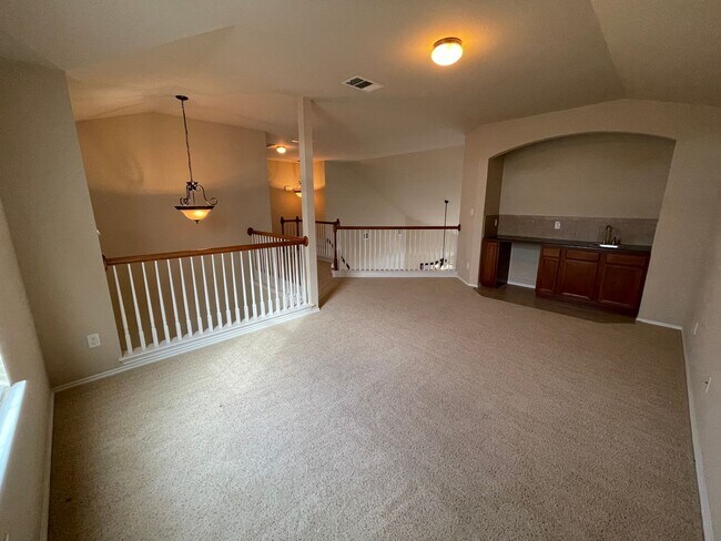 Building Photo - 6704 Golden Oak Ln