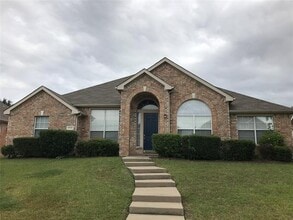 Building Photo - 3532 San Patricio Dr