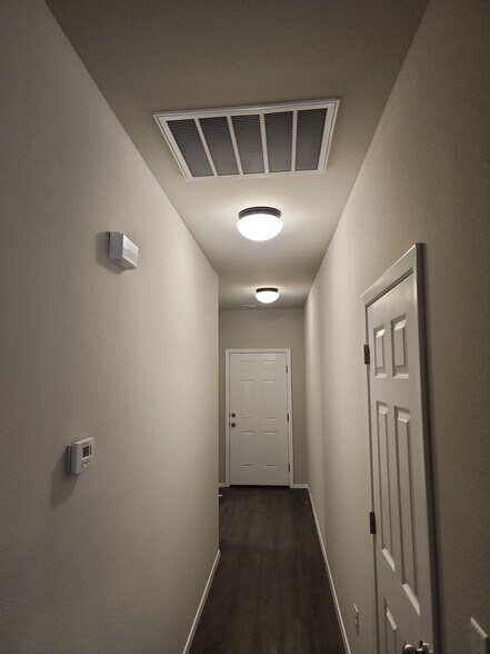 Building Photo - 1771 King Rd