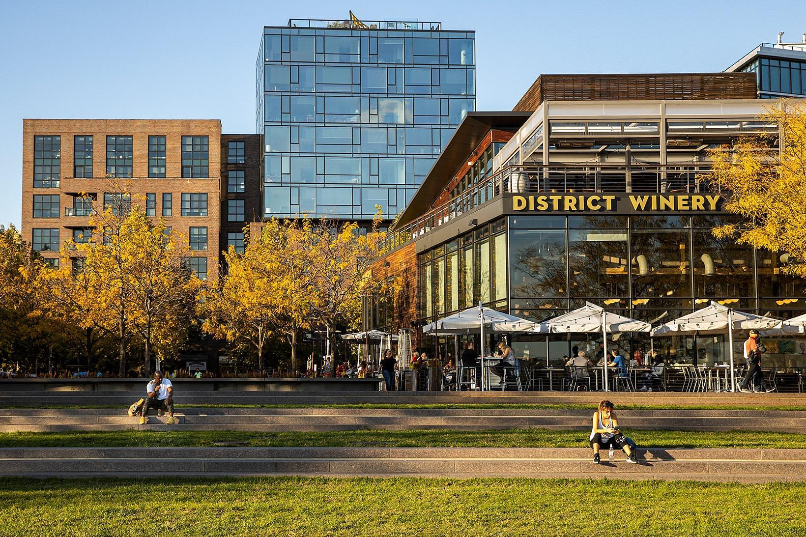 Building Photo - 70 I St SE