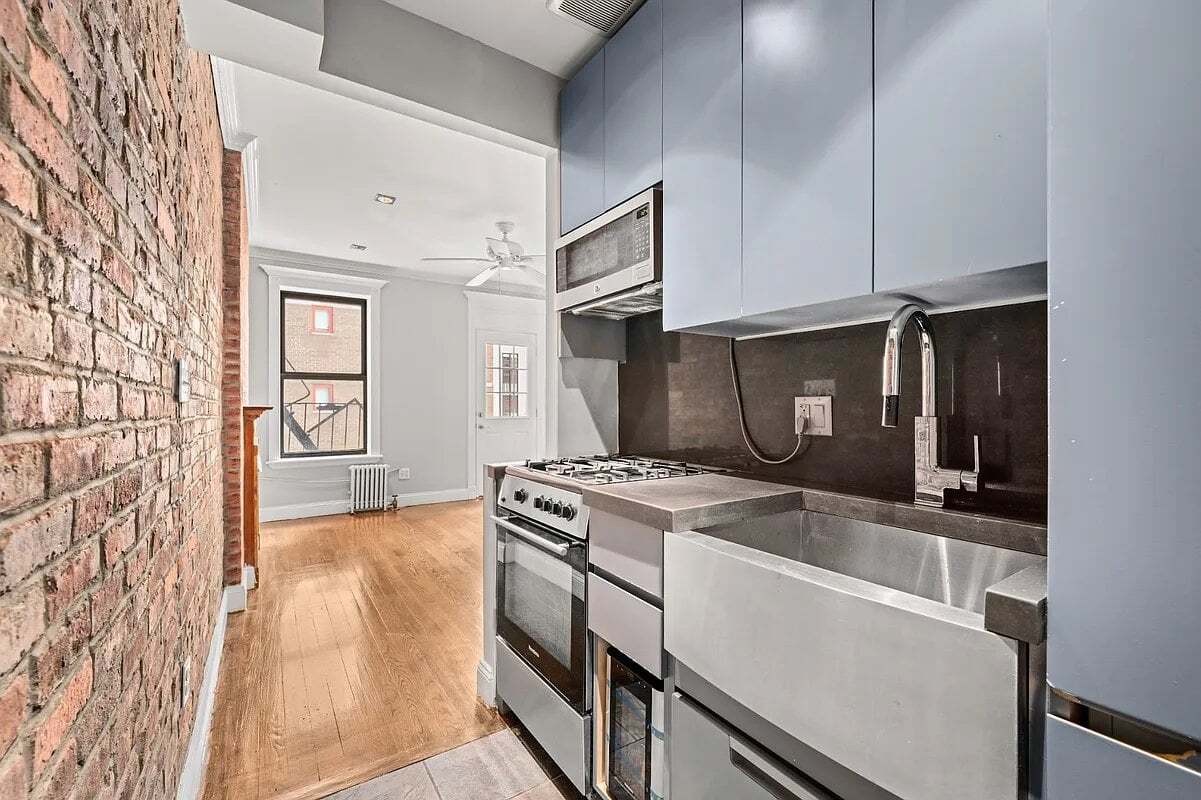Building Photo - 161 Stanton St