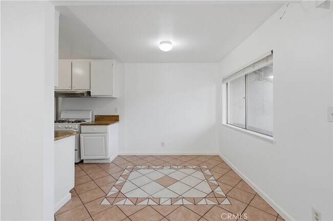 Building Photo - 1250 S Brookhurst St