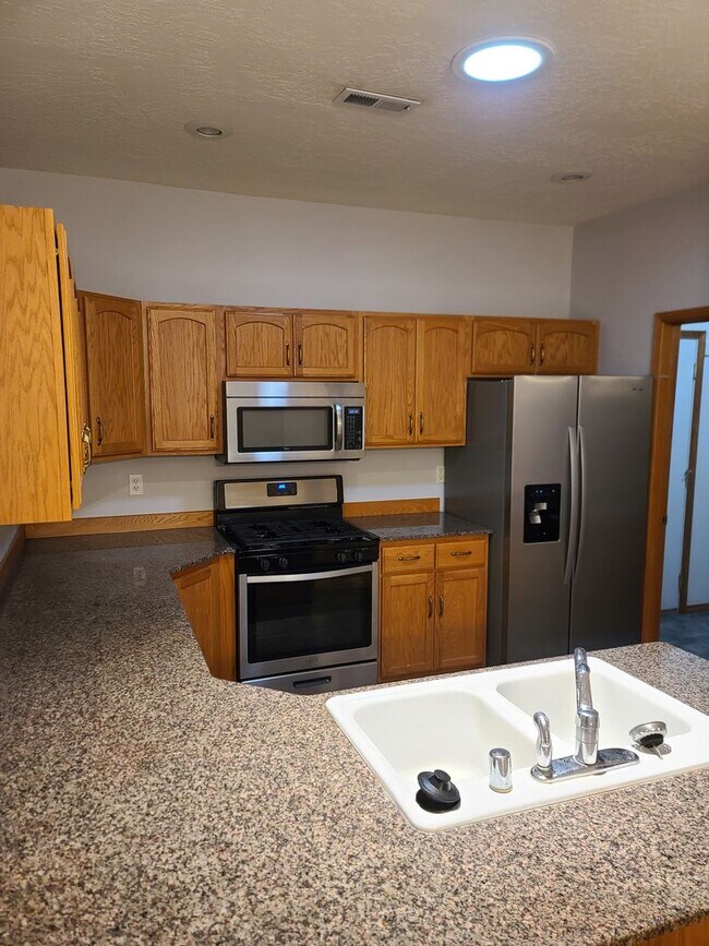 Building Photo - Gorgeous Medical Lake Home Near Fairchild AFB! - Coming Soon!