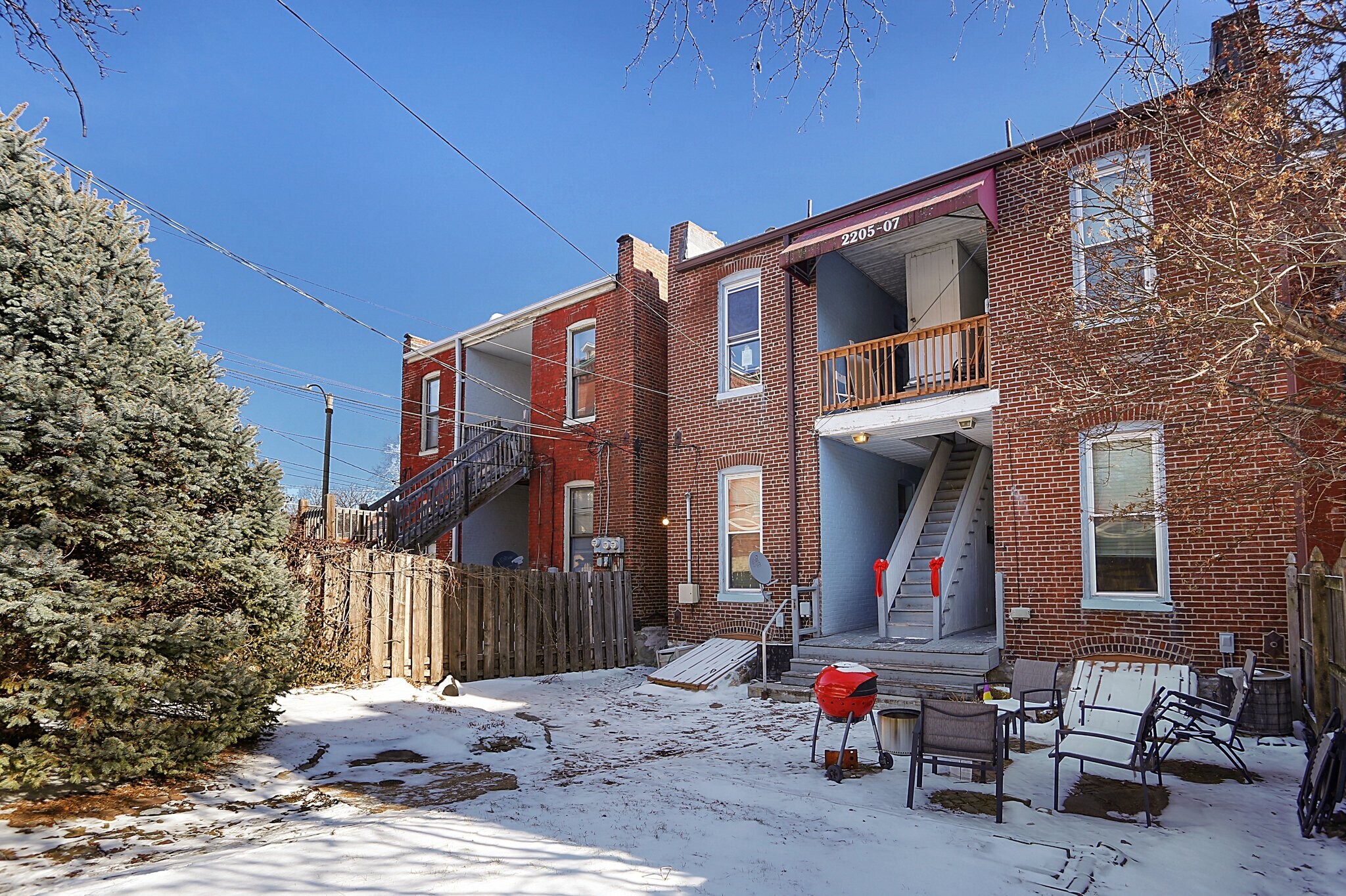 Building Photo - 2205 S 11th St
