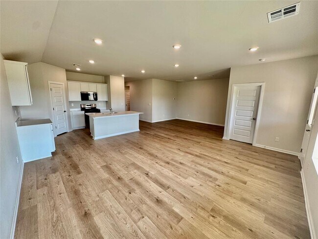 Building Photo - 6101 Blackwood Blvd