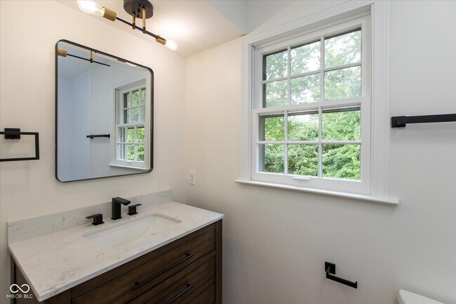 Building Photo - 6838 Johnson Rd