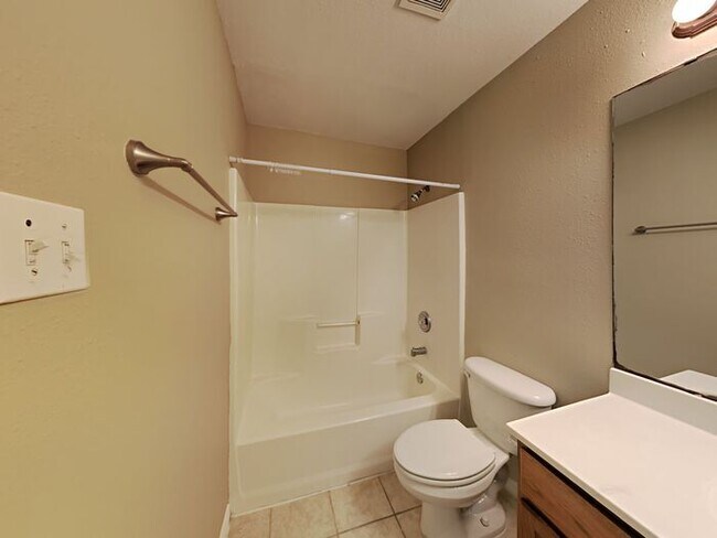 Building Photo - *No Application Fee*