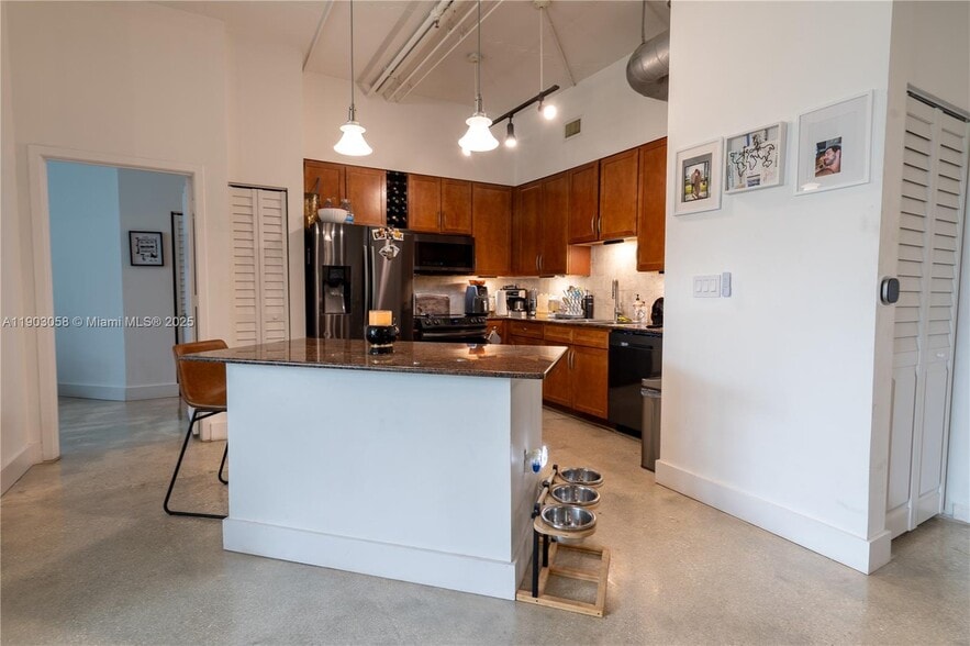 Building Photo - 2001 Biscayne Blvd