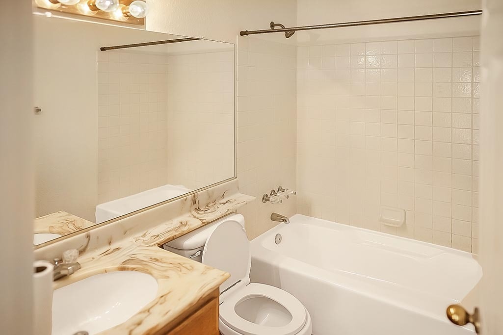 Building Photo - 1512 Siberian Ct