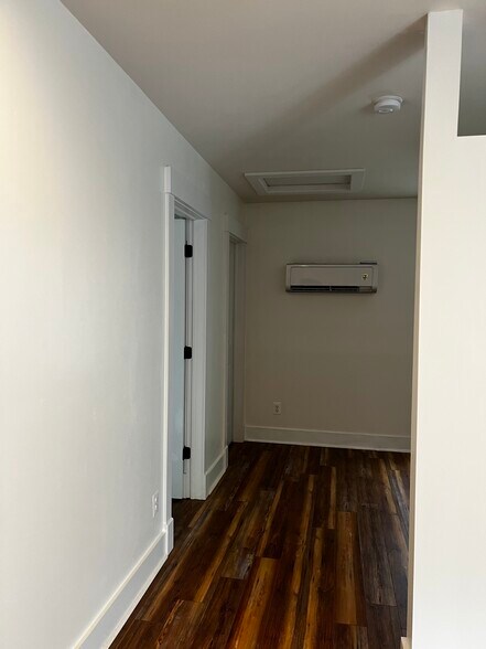 Building Photo - 116 Daisy Ln