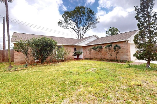 Building Photo - 2711 Heritage Colony Dr