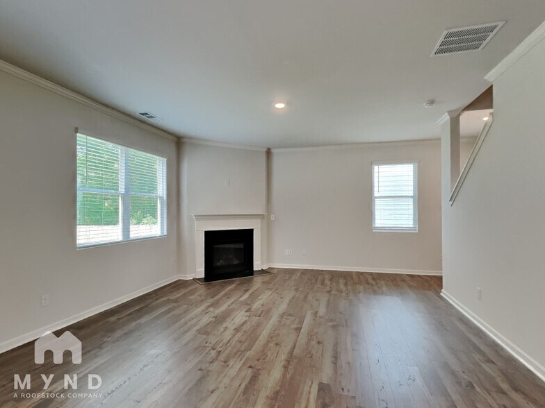 Building Photo - 262 Barnwood Ln
